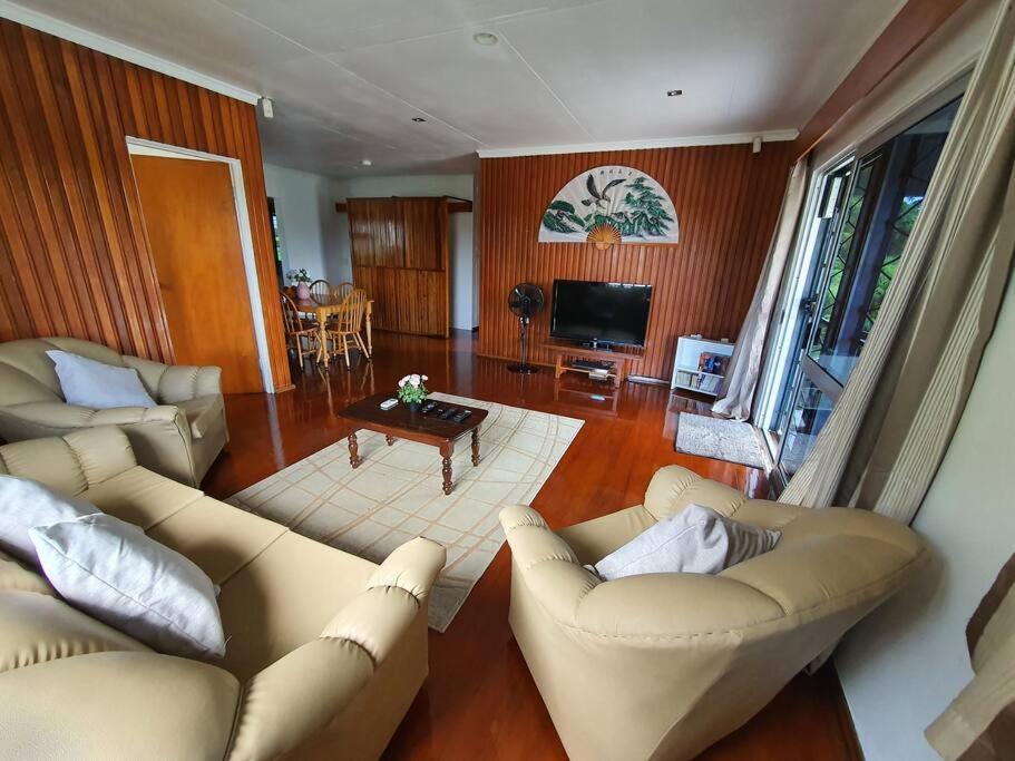 Loverly 3 Bedroom Rental Pool Outdoor Area Upper Σούβα Εξωτερικό φωτογραφία